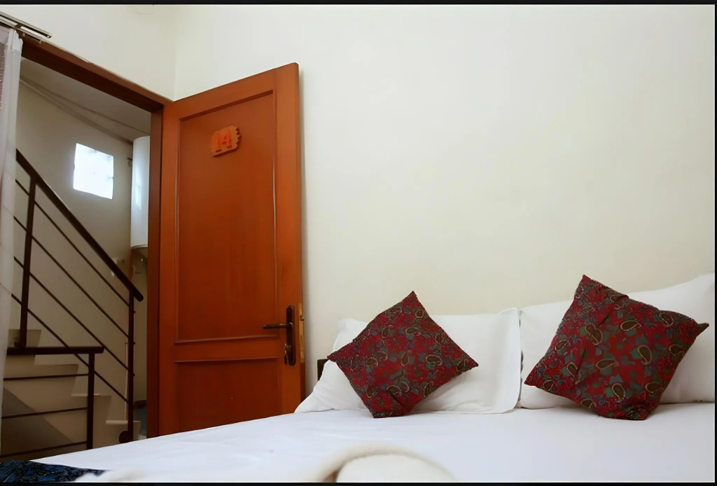 Unique Guesthouse — 5