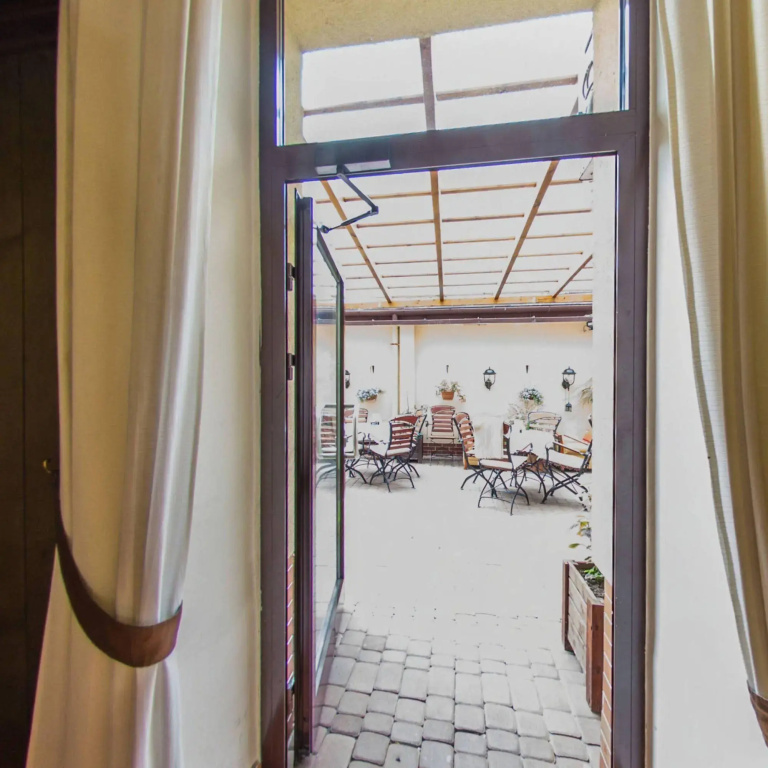Kajzer Hostel