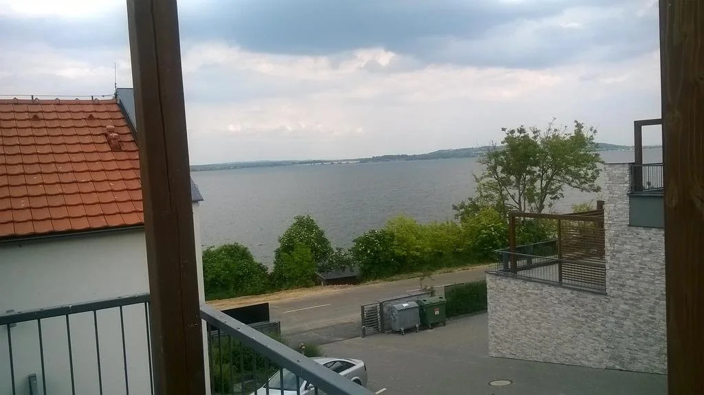 Balcony & Terrace