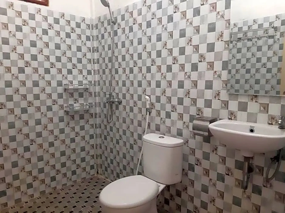 Deluxe Double room (full double bed)