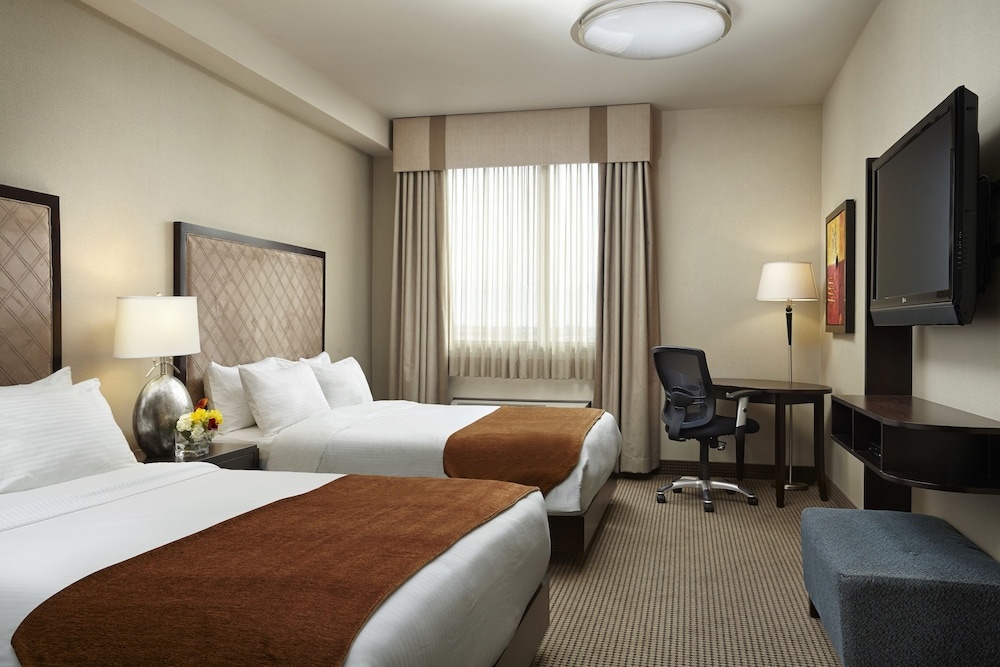 Acclaim Calgary Airport — 3