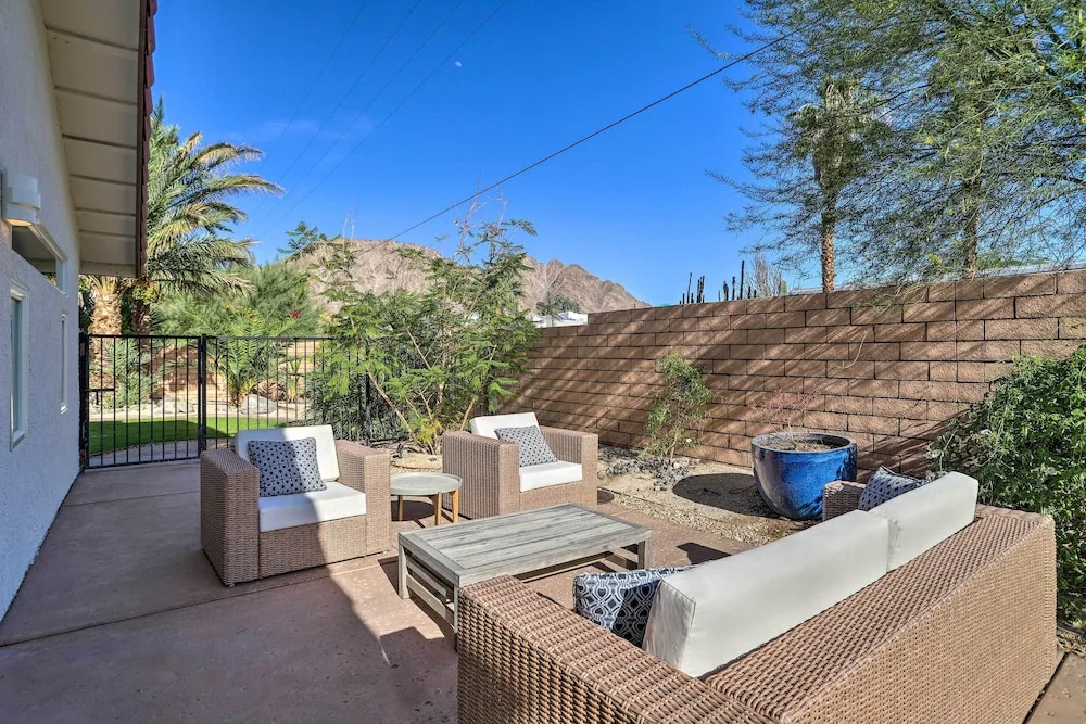 226242 3 BR Oasis w/ Hot Tub By Golf & Coachella!