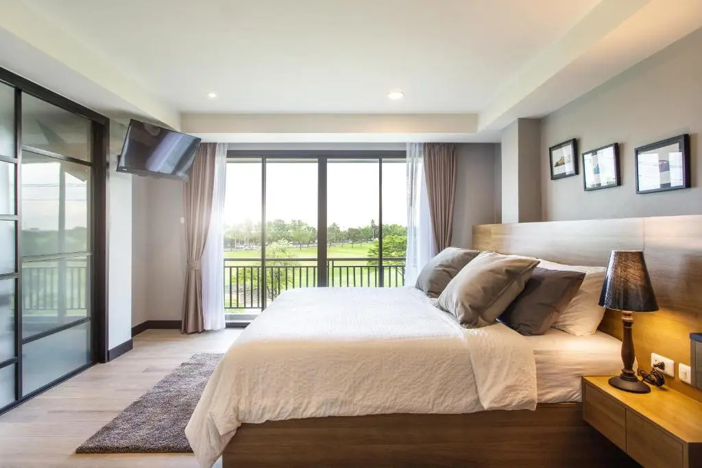 Deluxe Double room (full double bed)