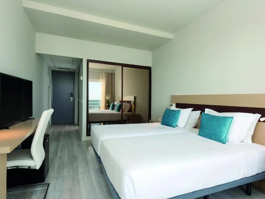 Premium Double room oceanfront (twin beds)
