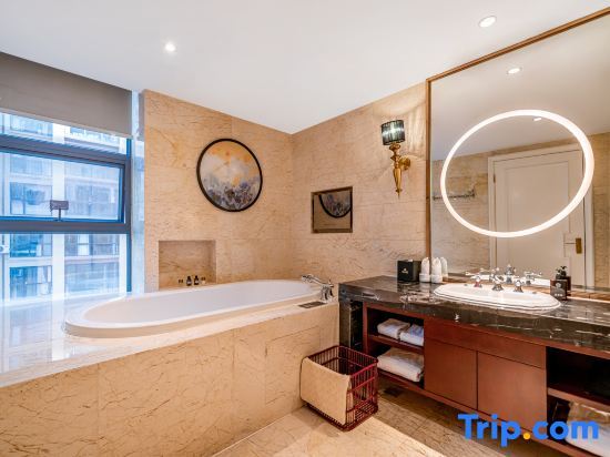 Номер Executive в Phoenix Hotel