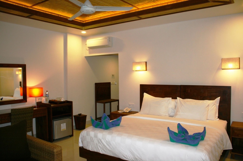 Отель Hotel Genggong в Канди Дасе