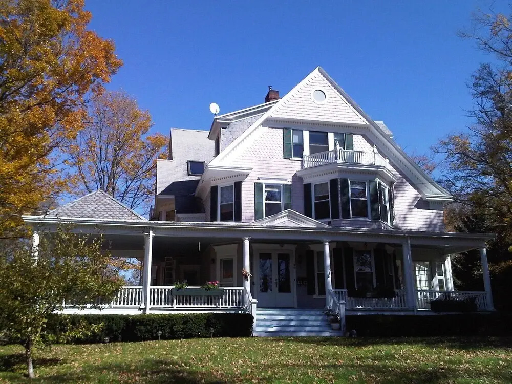 The Queen of the Catskills B&B