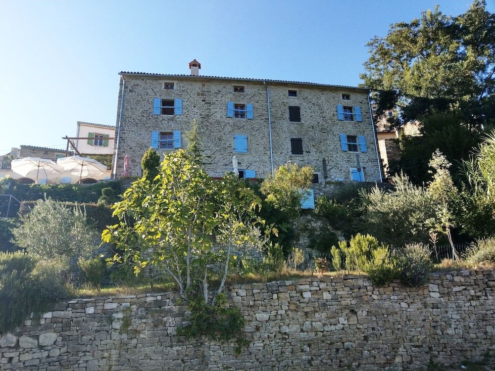 Ruine Gartenresidenz