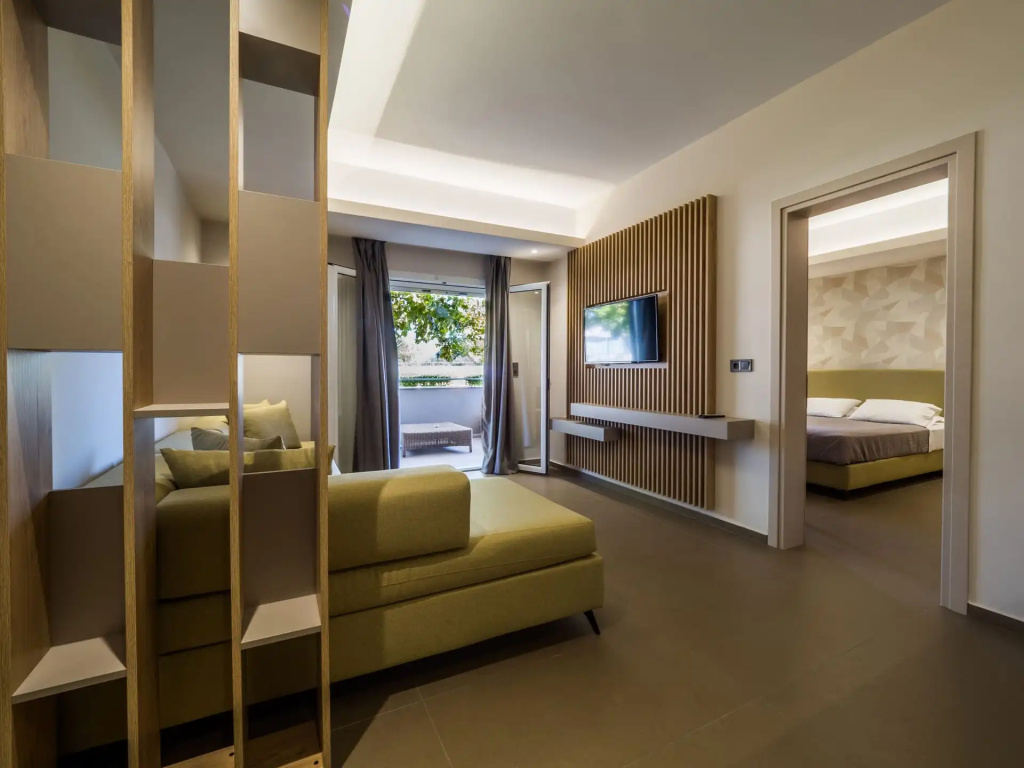 Luxury Suite