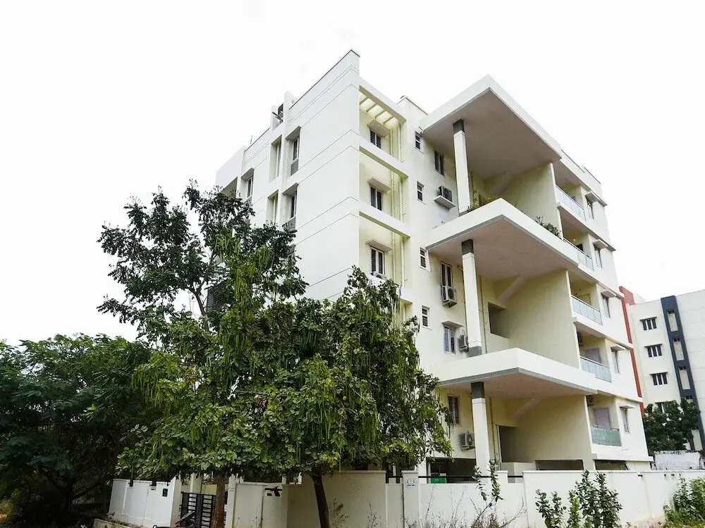 Akshara Suites By OYO Rooms