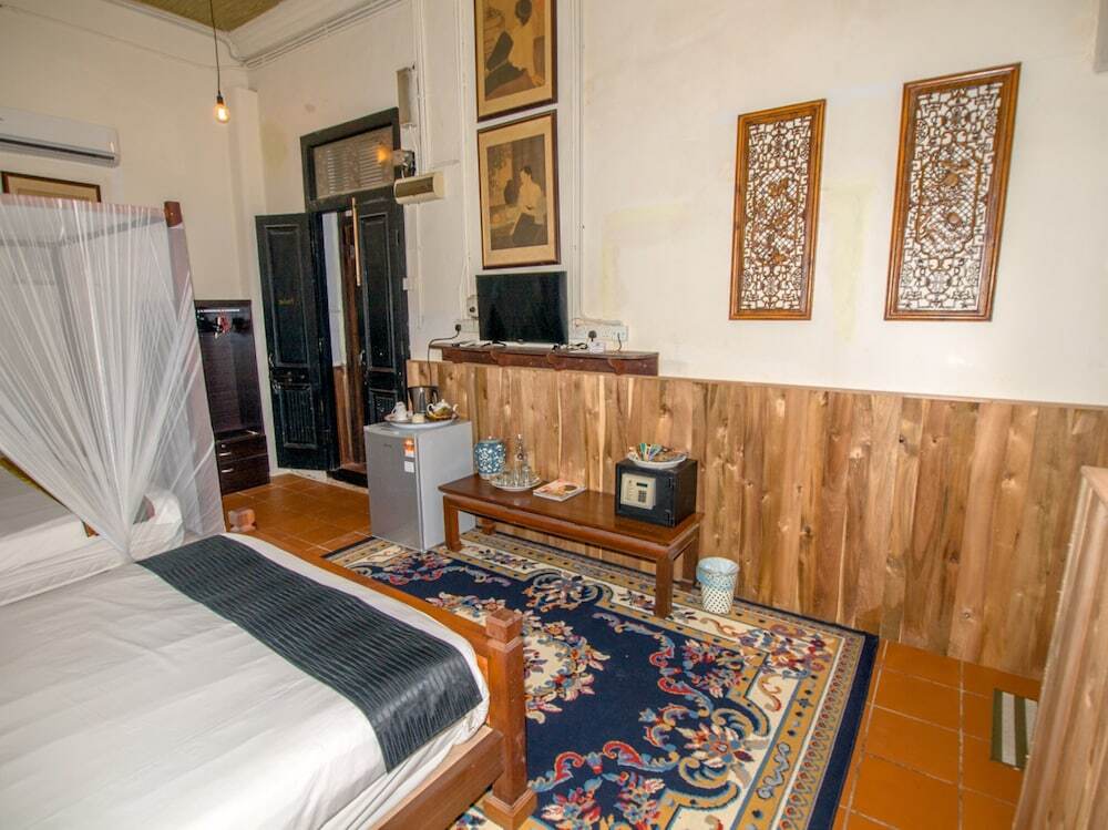 Noordin Street House