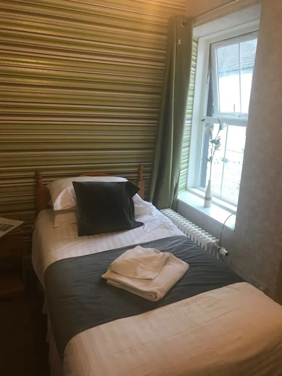 Standard Single room (single bed)