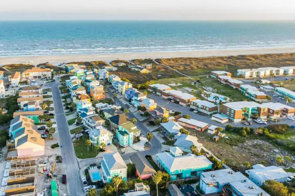 Beach & Waterfront