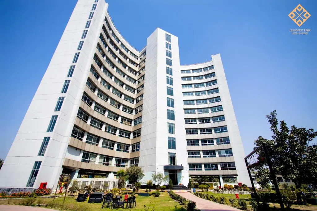 Jashore It Park Hotel And Resort