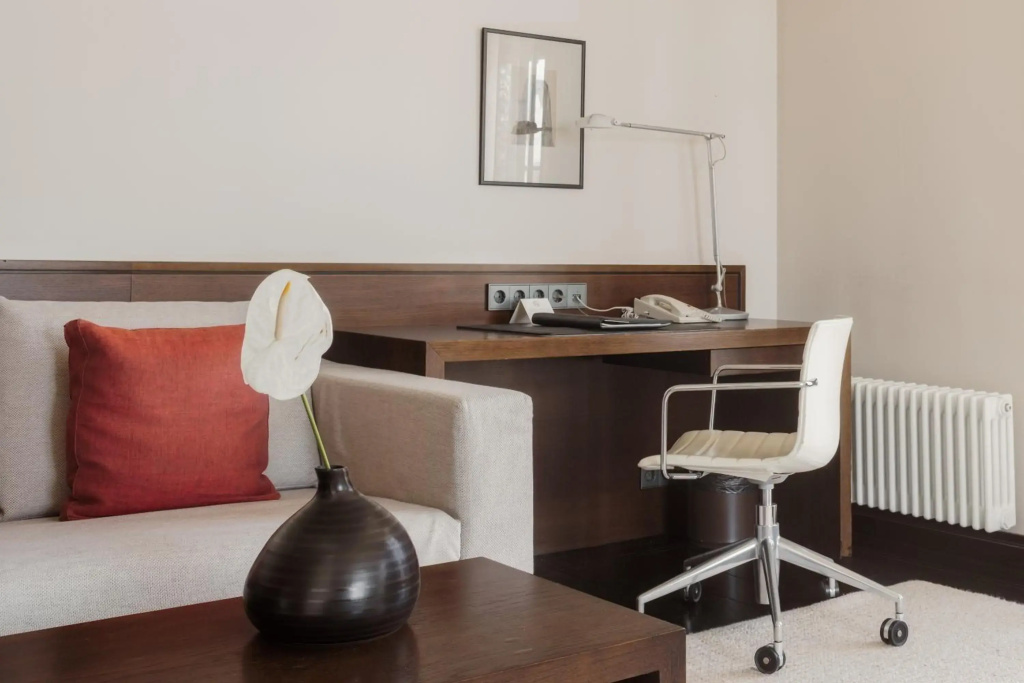 Отель Bergs Suites - фото 12