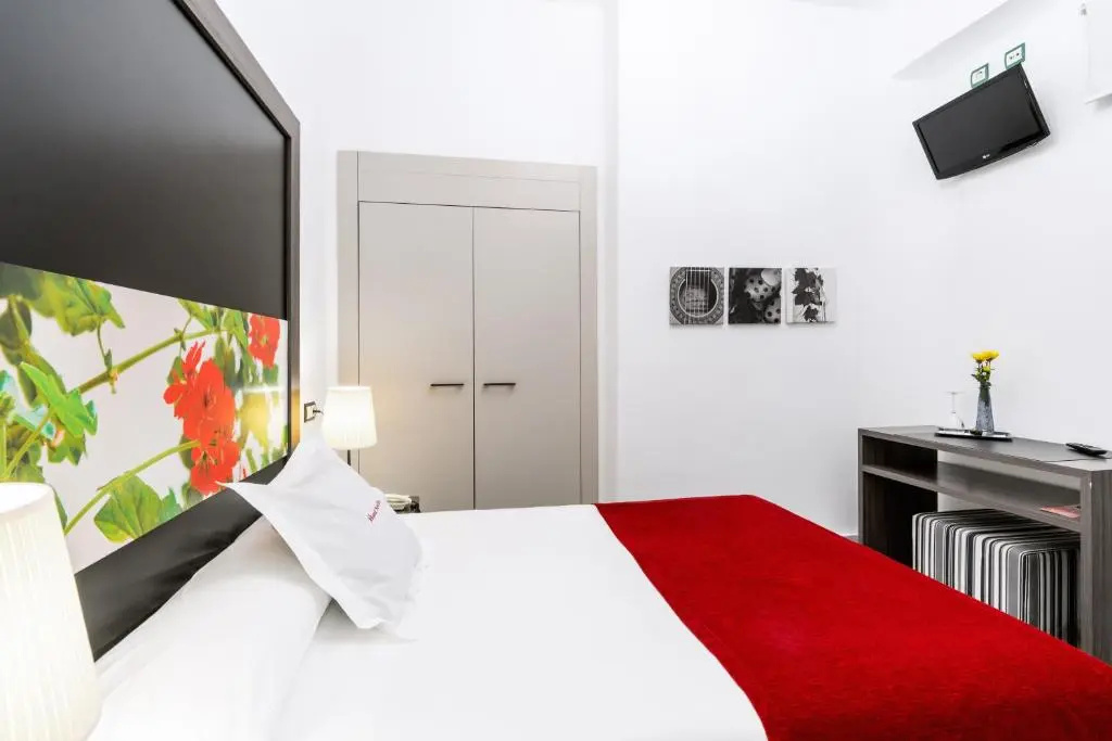 Economy room