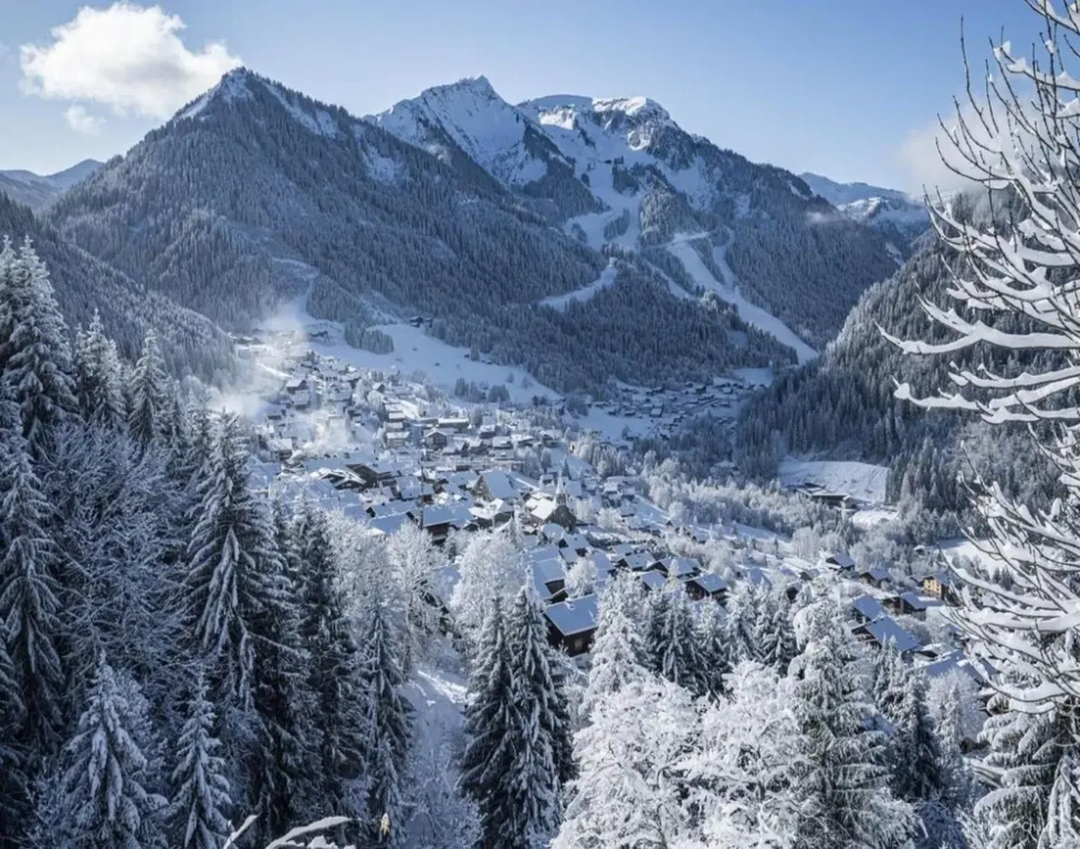 Chalet in La Bechigne With Valley Views
