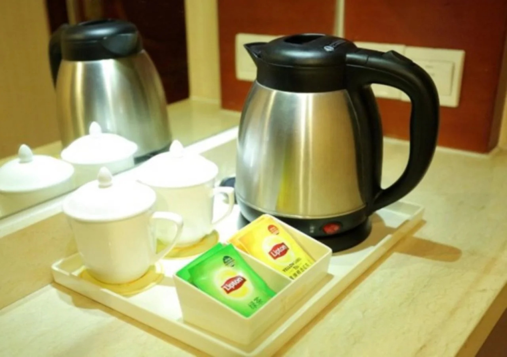 Food & Beverage