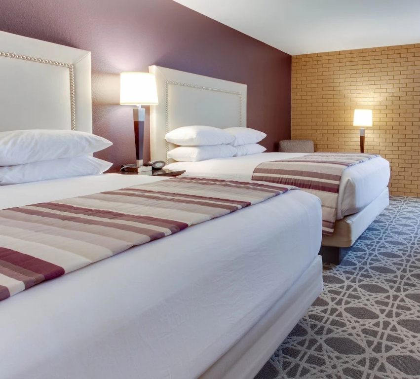 Drury Inn & Suites Louisville East - Chambres