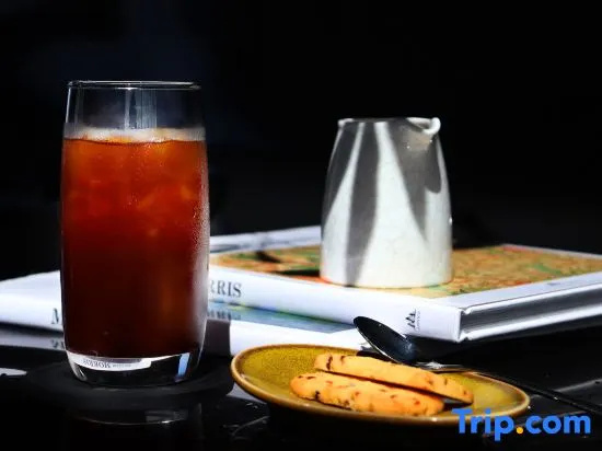 Food & Beverage