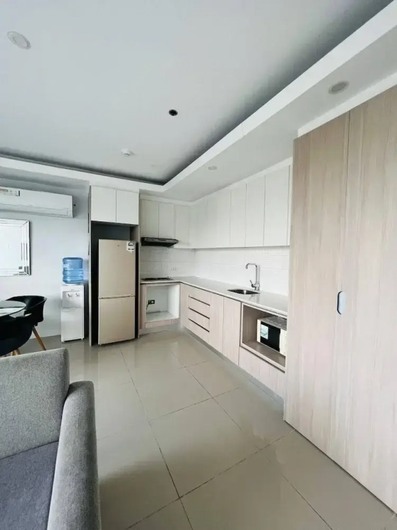 Economy Suite