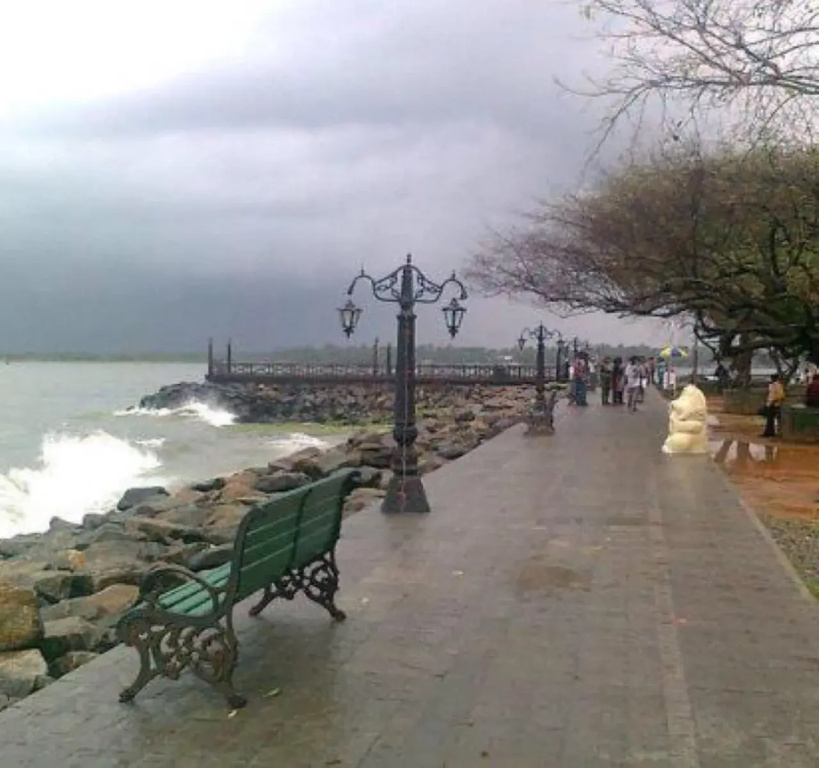 Beach & Waterfront