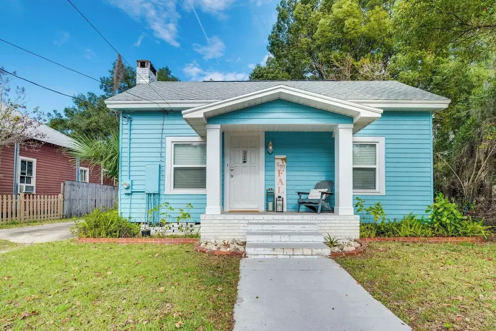 Walk to River & Shops: Downtown Dunnellon Escape
