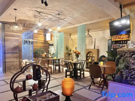Guli · Hometown Yuebo Tangju Tavern | Courtyard-Style Hotel (Chaozhou Ancient City Paifang Street) in Chaozhou