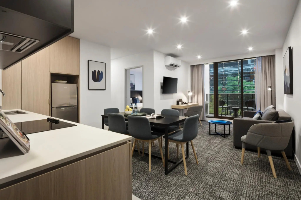2 Bedrooms Apartment