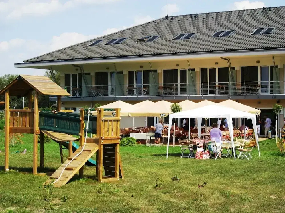 Szépia Bio & Art Hotel - фото 26