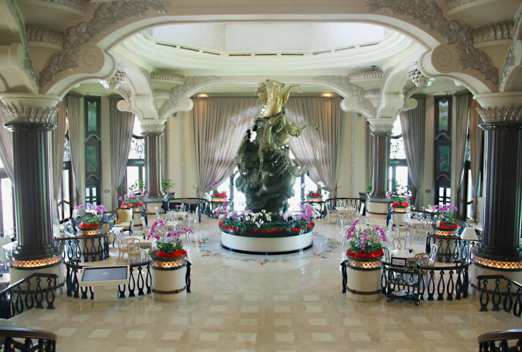 Palace Of The Golden Horses Hotel