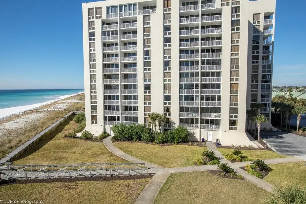 Shoreline Towers 1052 2 Bedroom Condo by RedAwning