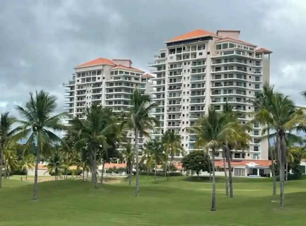 Vista Mar 3 bedroom ocean view Beach Golf Marina