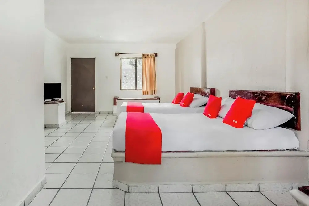 Четырёхместный номер Standard в OYO Hotel Jaguar