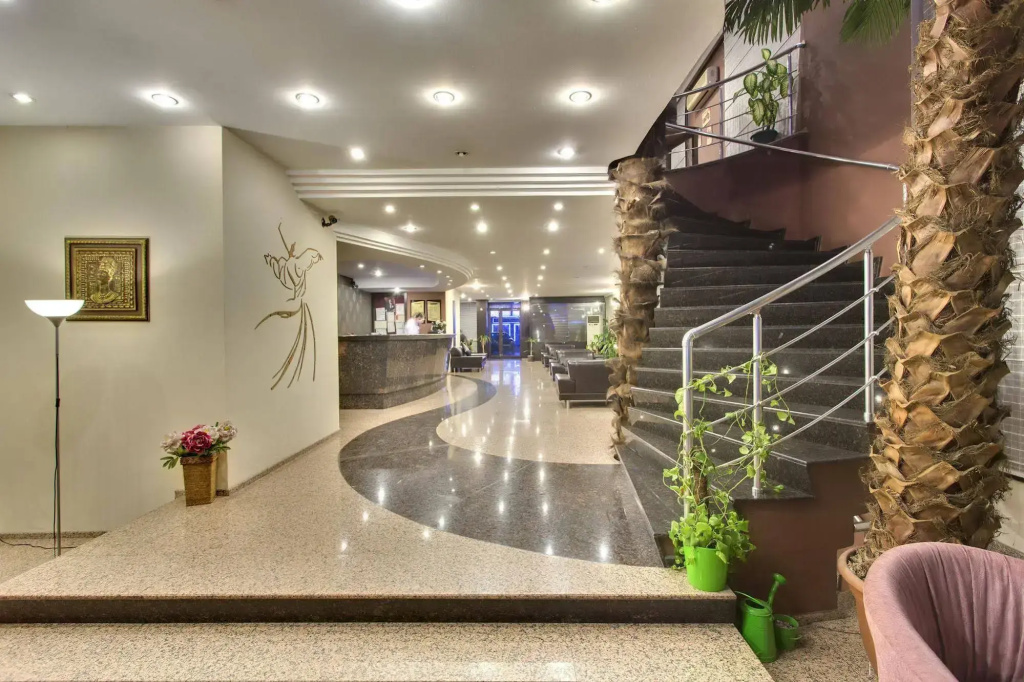 Hotel photo 12