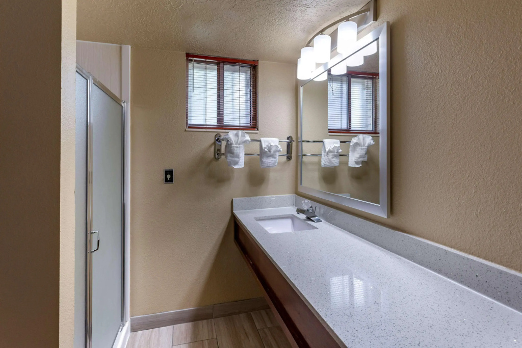 Best Western Dunmar Inn - фото 10