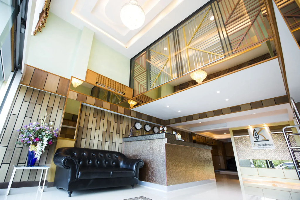 Lobby & Reception