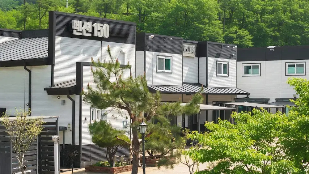 Hongcheon Pension 150