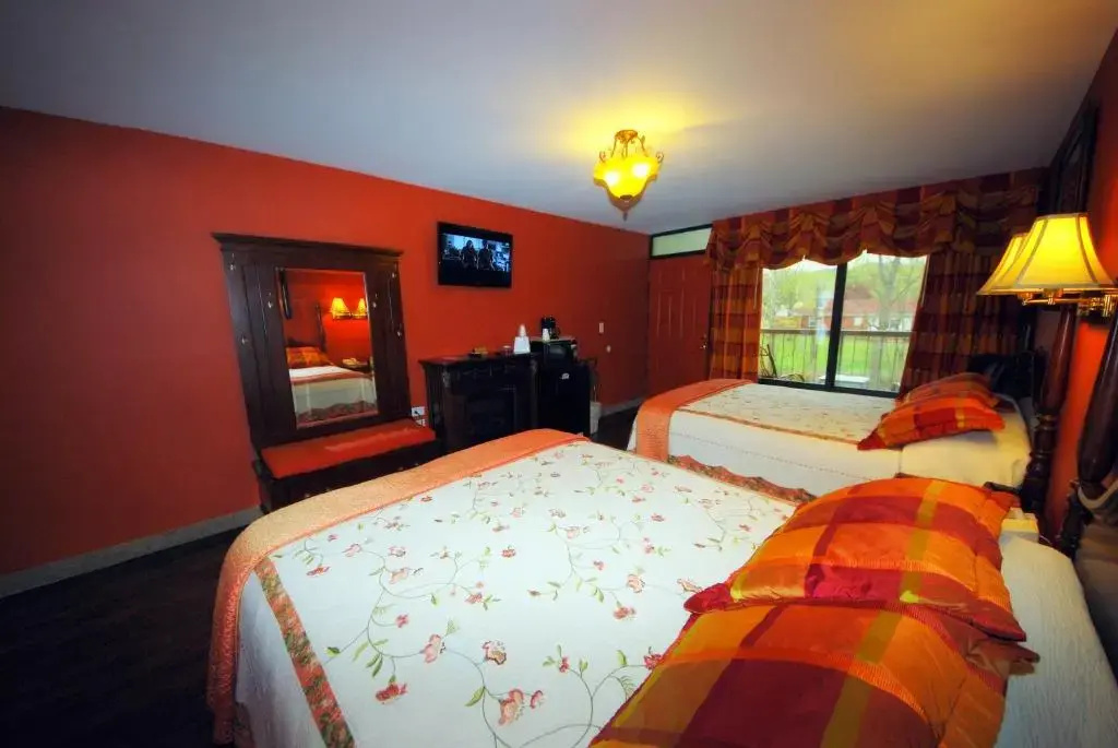 Standard Quadruple room with balcony
