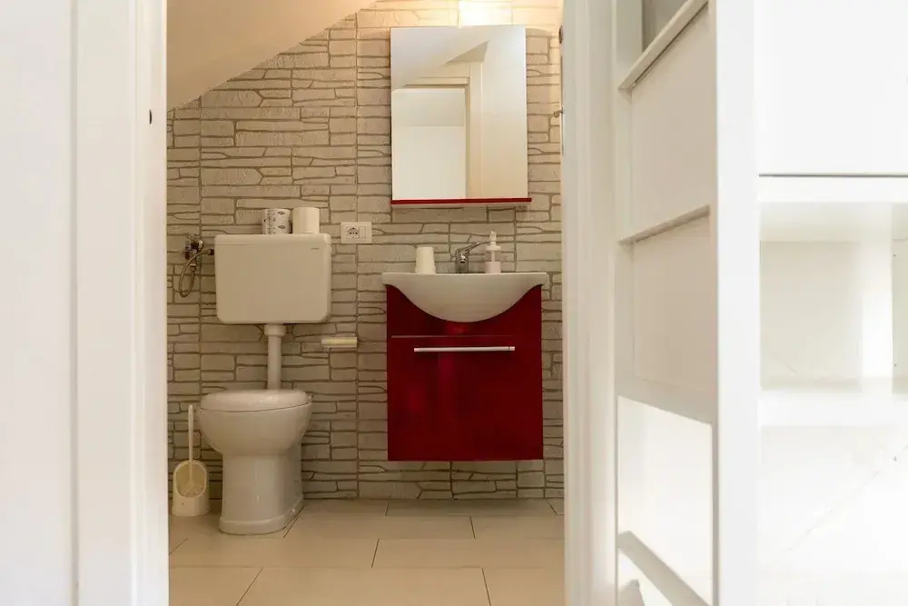 Comfort room