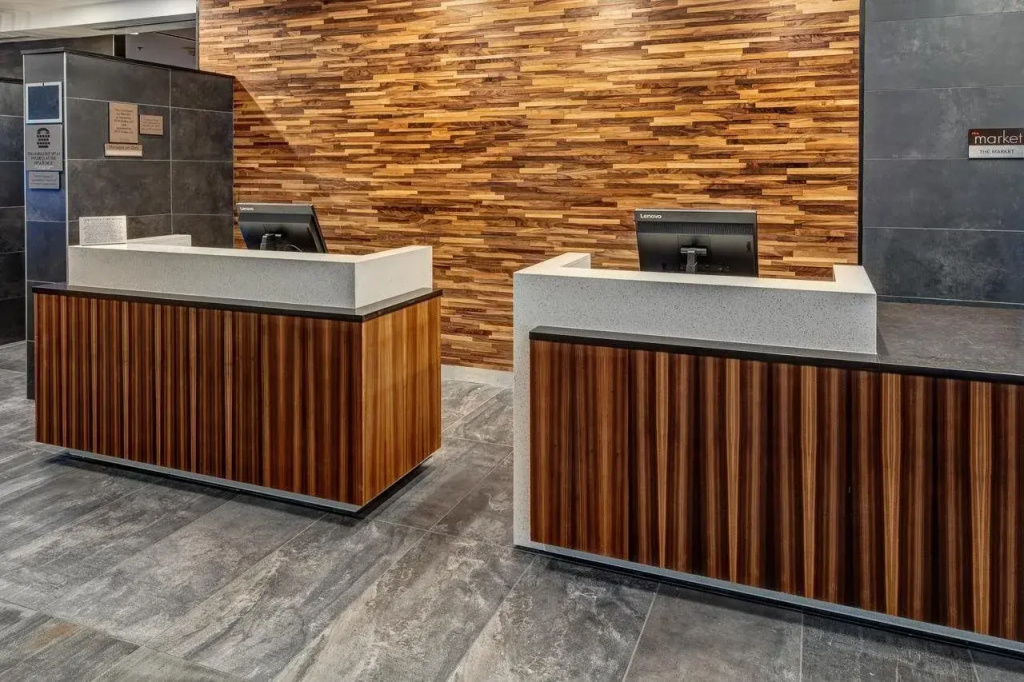 Lobby & Reception