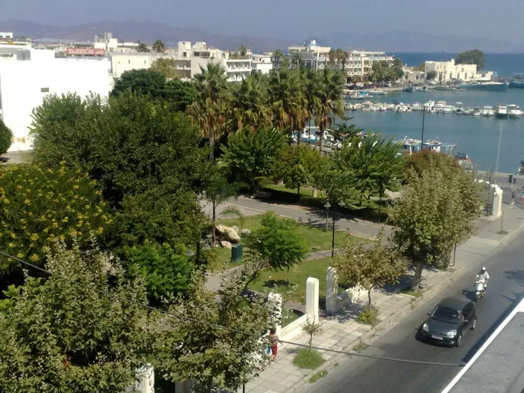 Standard Double room with balcony (full double bed)