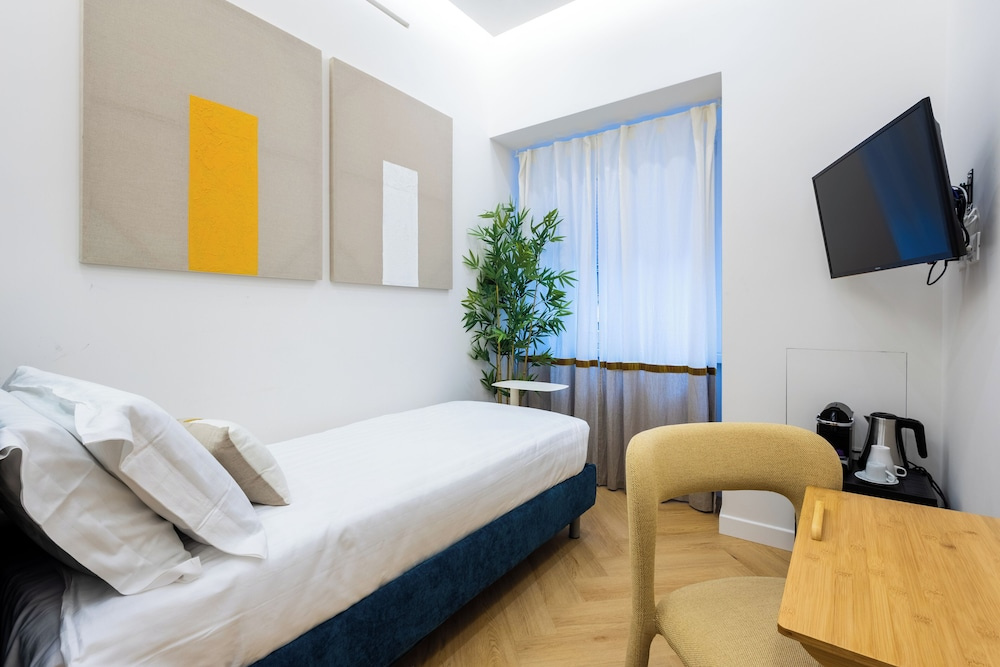 Economy room
