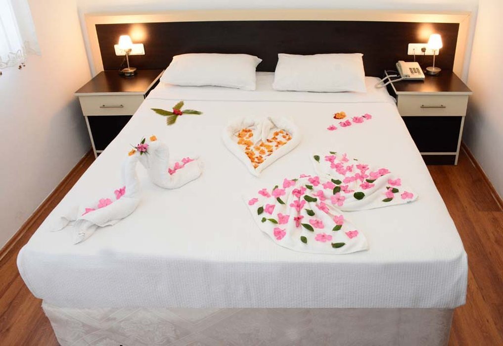 gallery_image_hidden_12