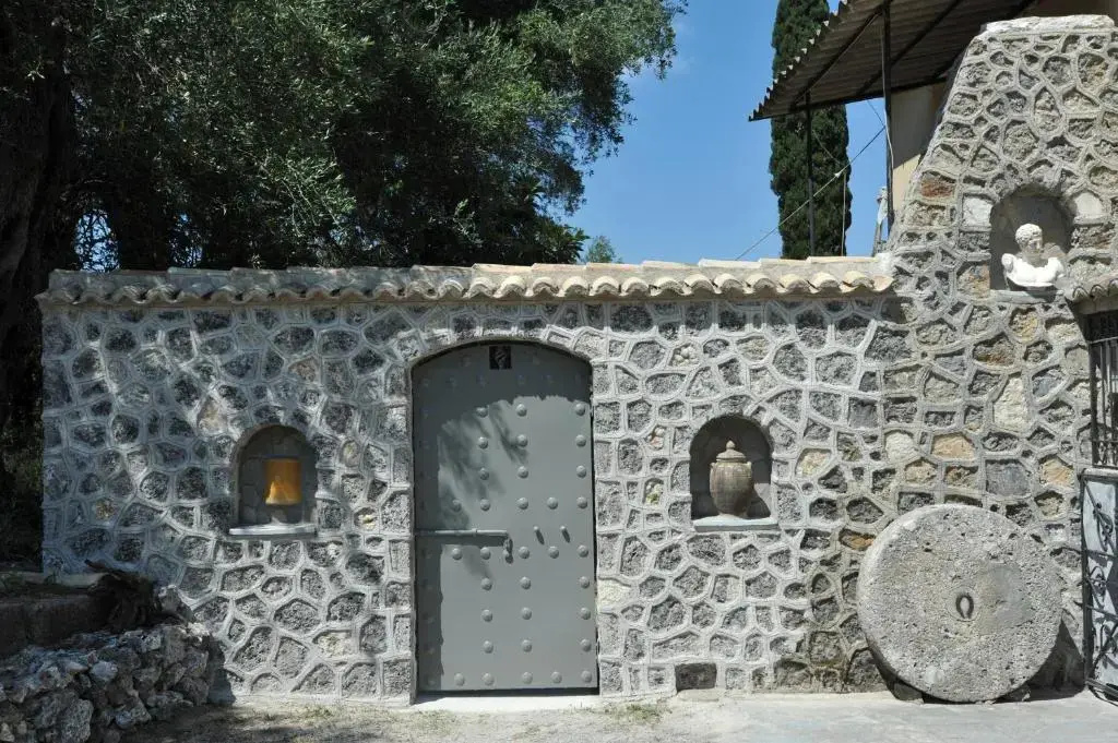 Corfu Green Paradise - Luxury Villa in Mistralatika, Kato Korakiana