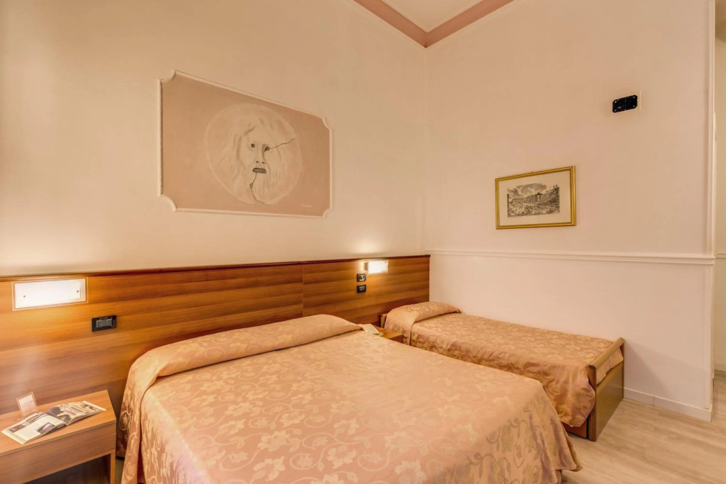 Отель Hotel Martini в Риме