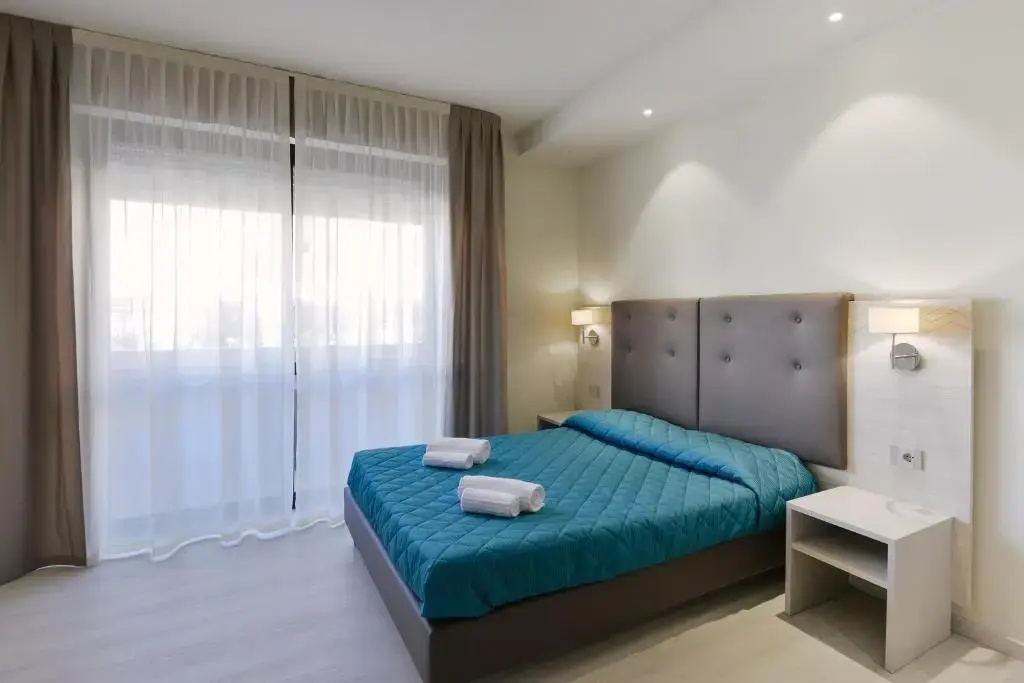2 Bedrooms Comfort Apartment with partial sea view