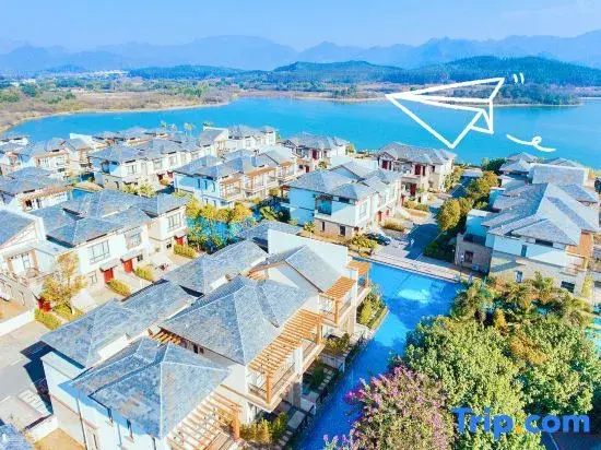 Beach & Waterfront
