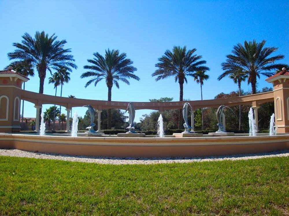 4 BR Town Home in Emerald Island