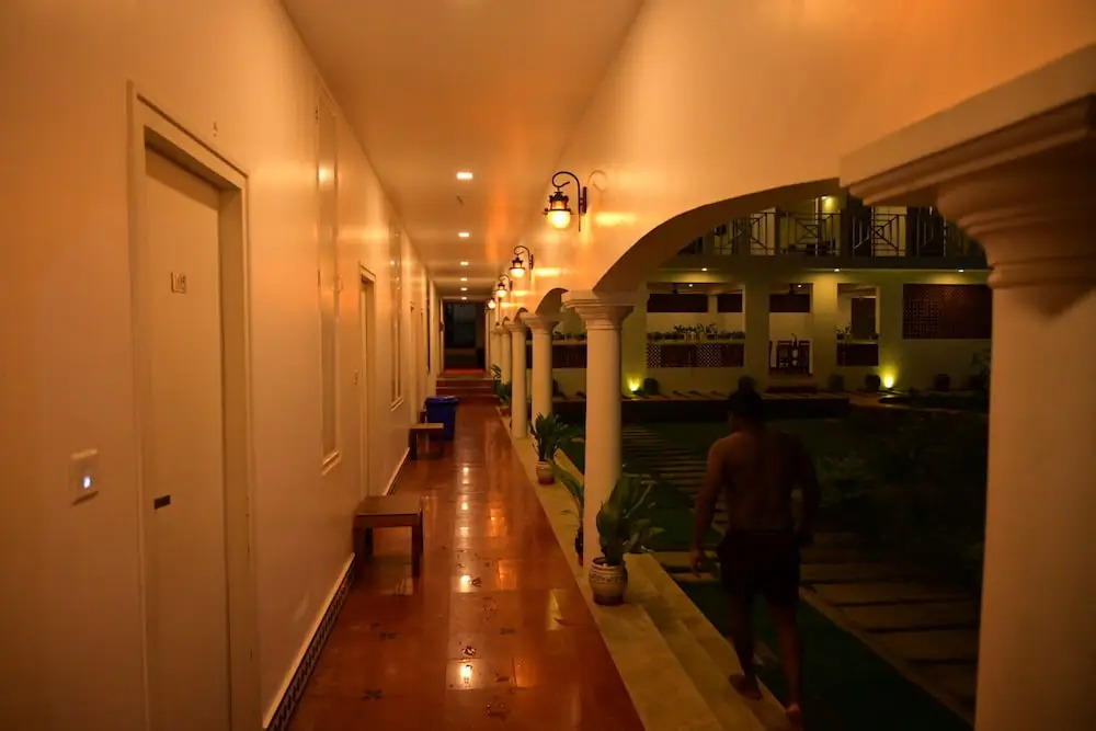 hotel_rooms